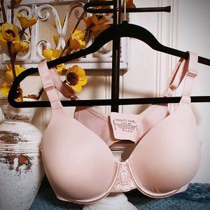 Vanity Fair Bra. Size 38C.  New without tags. Color Damask Neutral